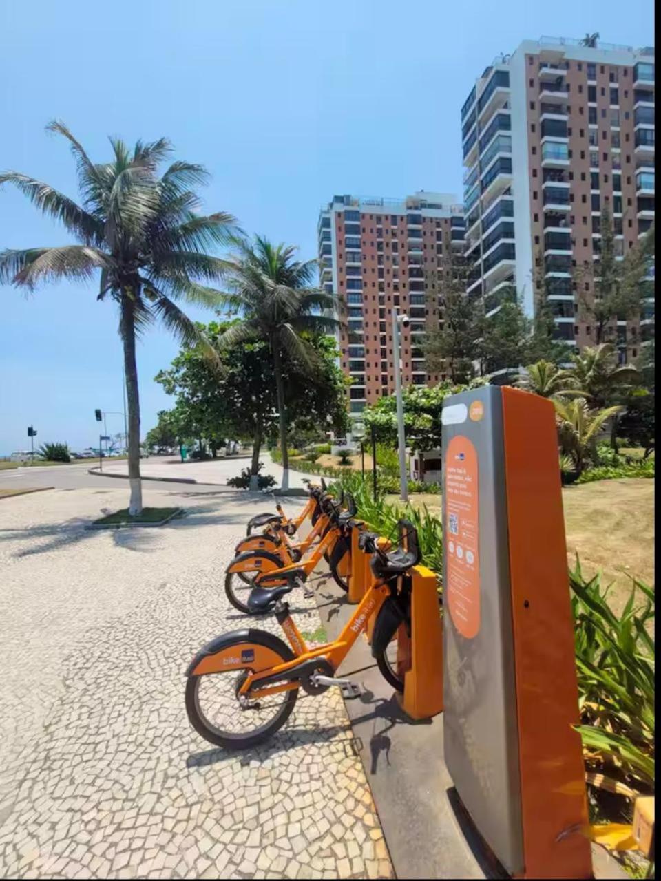 Rhr With Full Leisure Swimming Pool And Apartamento