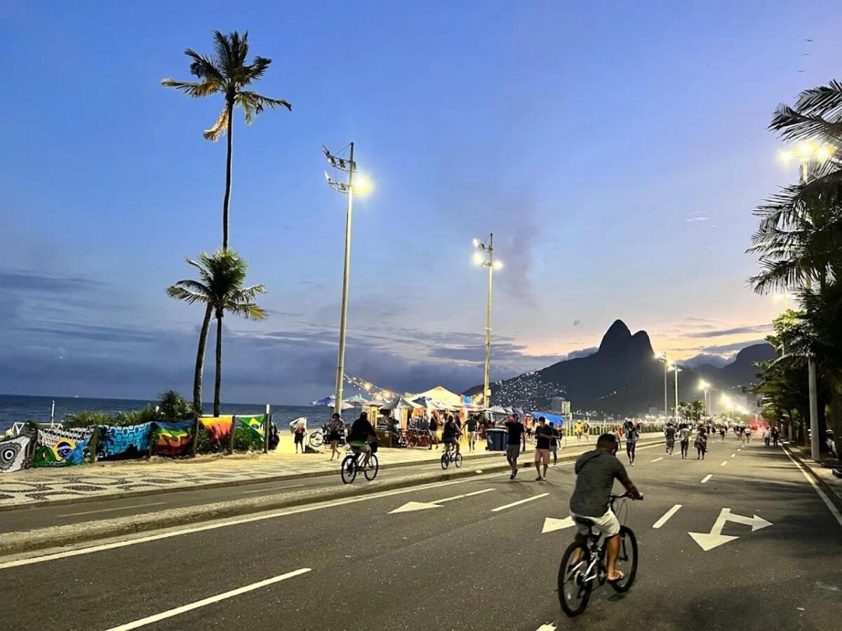 Rhr With Full Leisure Swimming Pool And Rio de Janeiro