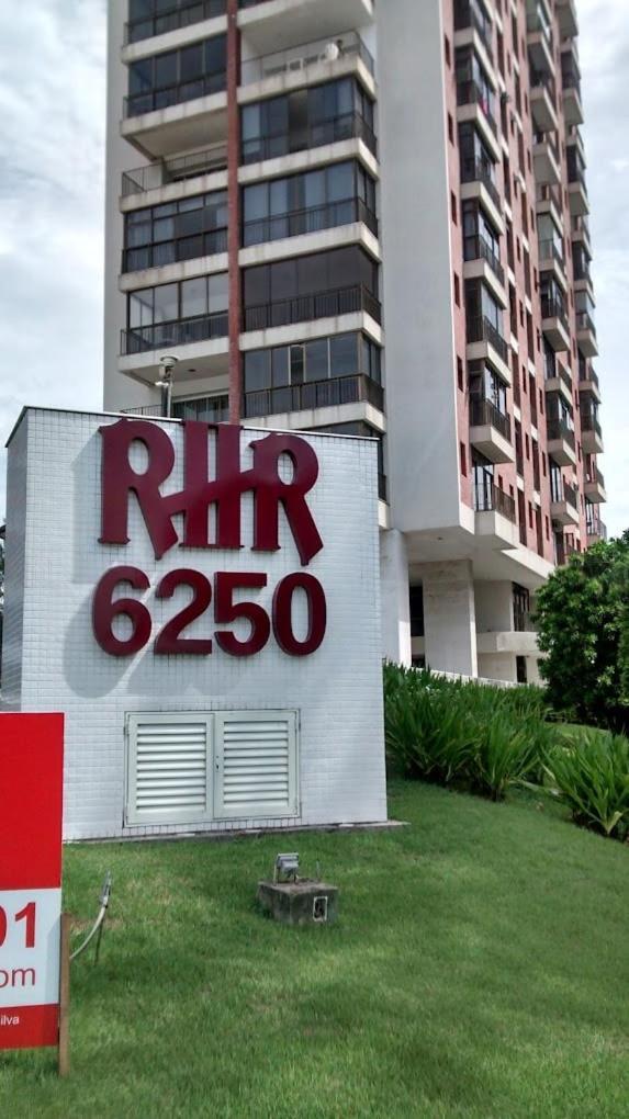 Rhr With Full Leisure Swimming Pool And