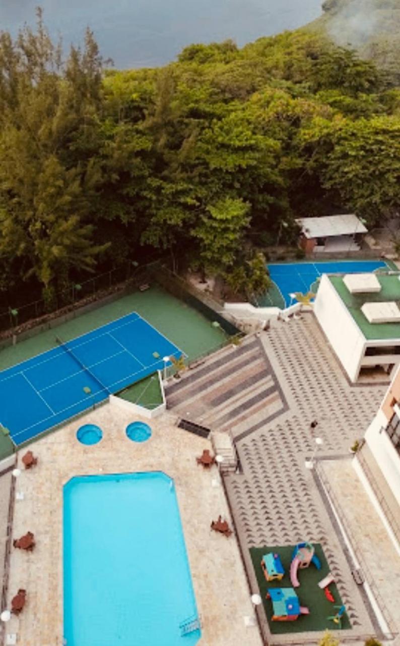 Rhr With Full Leisure Swimming Pool And Rio de Janeiro